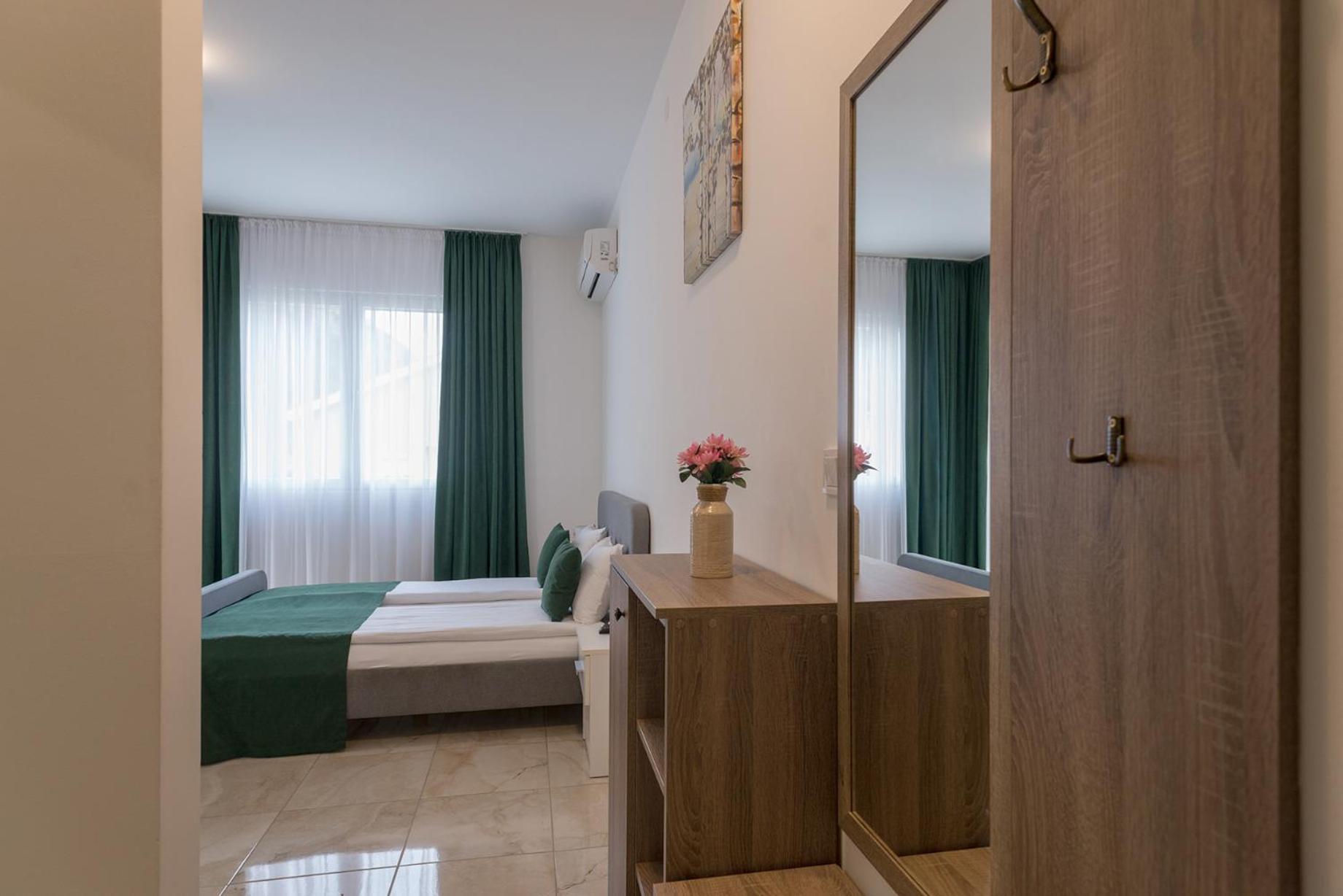 Apartments Sunrise Herceg Novi Exterior foto